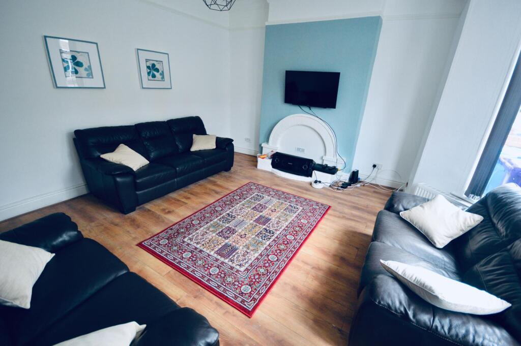 5 bed Detached for rent in Liverpool. From Rooms4u - Liverpool