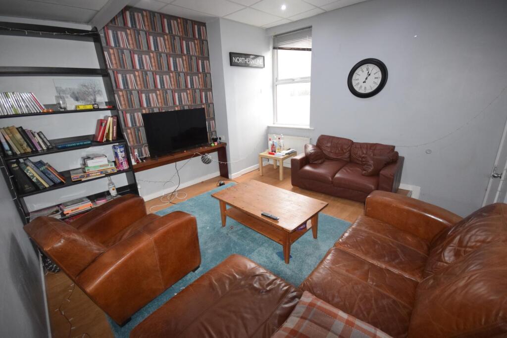 5 bed Detached for rent in Liverpool. From Rooms4u - Liverpool