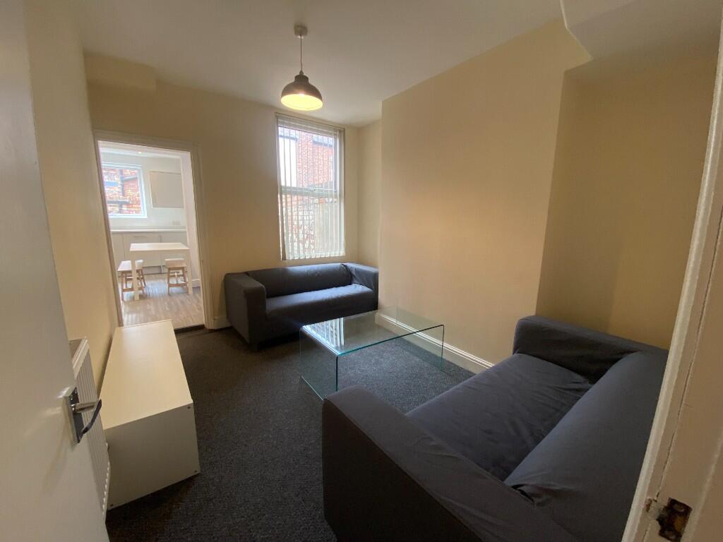 5 bed Mid Terraced House for rent in Liverpool. From Rooms4u - Liverpool 5 bed Mid Terraced House for rent in Liverpool. From Rooms4u - Liverpool
