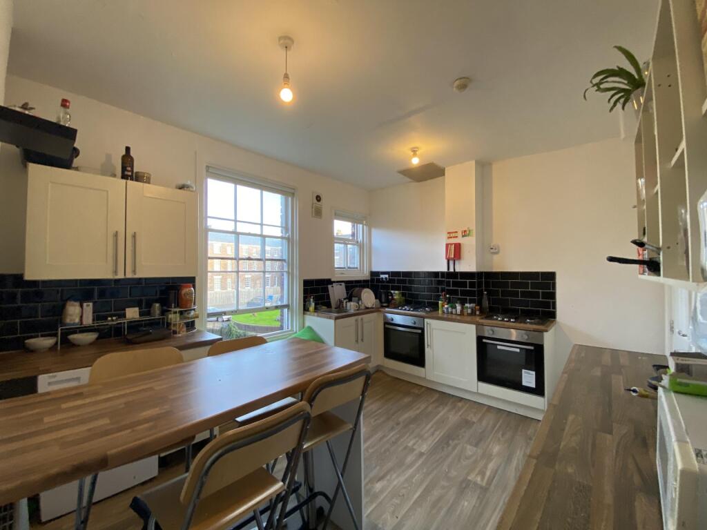 6 bed Detached for rent in Liverpool. From Rooms4u - Liverpool