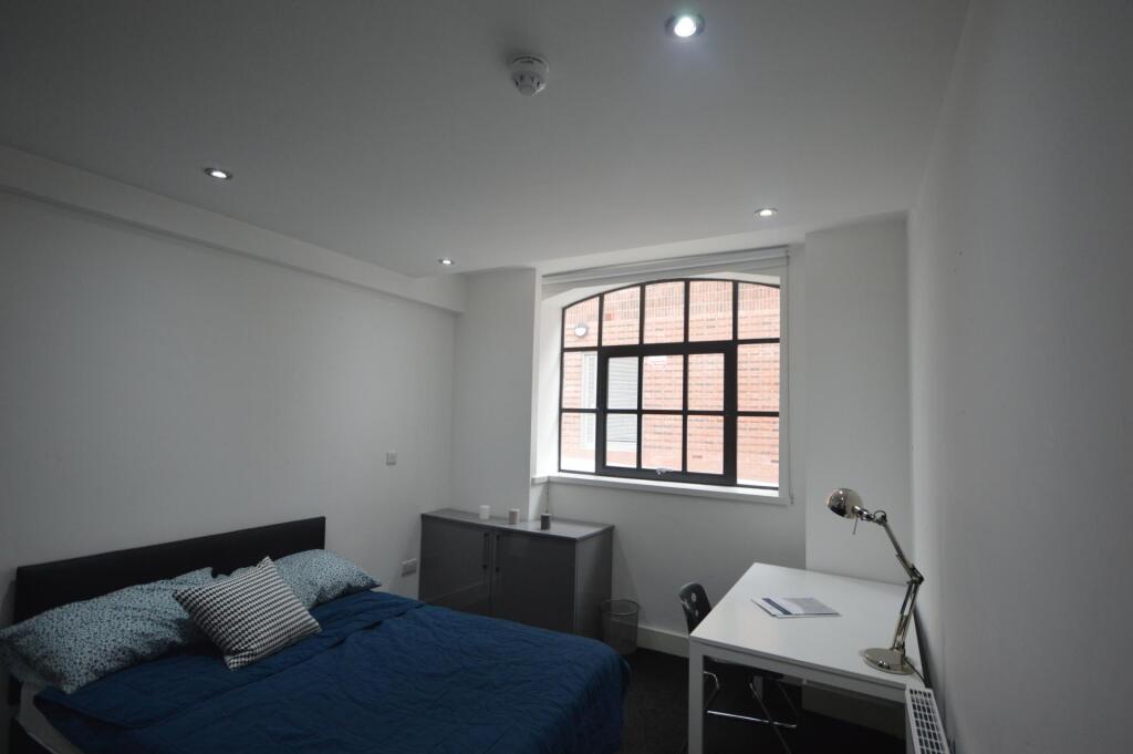 6 bed Detached for rent in Liverpool. From Rooms4u - Liverpool