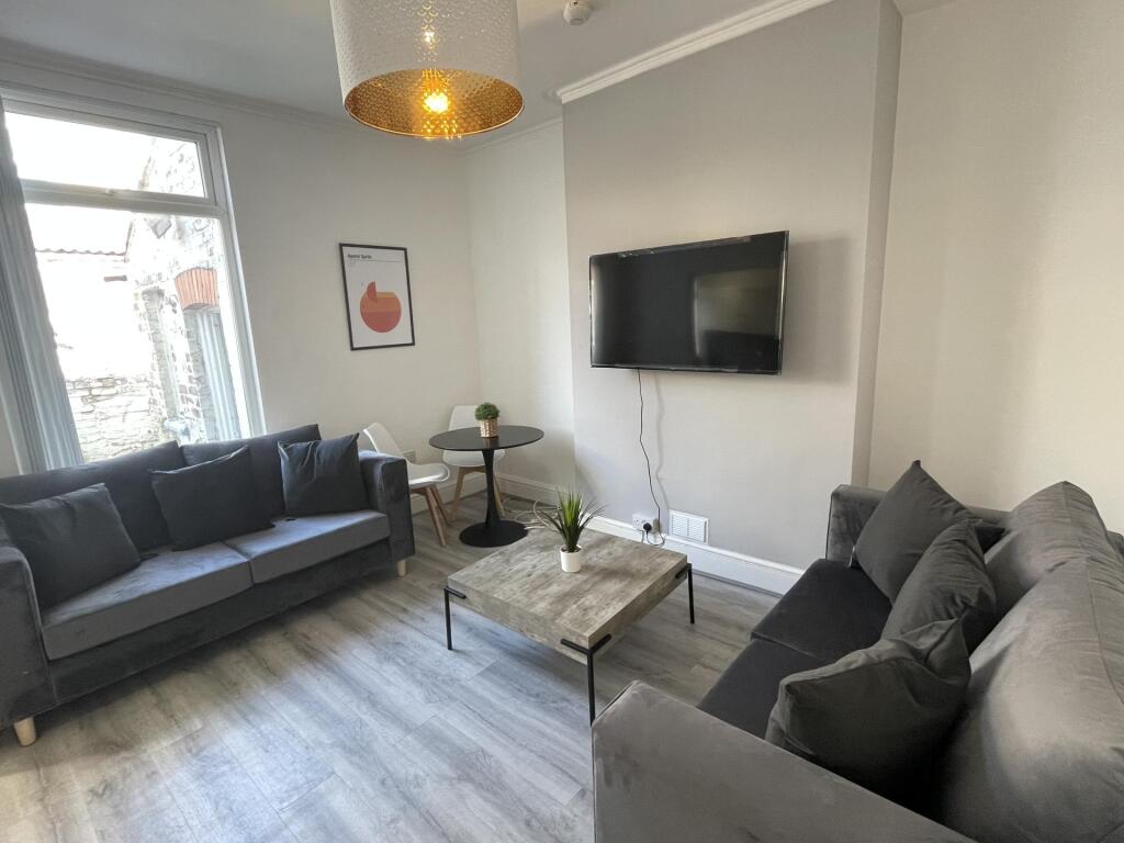 3 bed Detached for rent in Liverpool. From Rooms4u - Liverpool