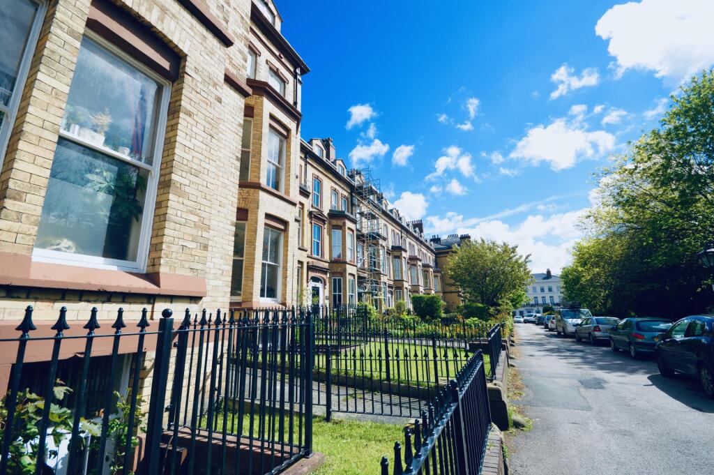 3 bed Detached for rent in Liverpool. From Rooms4u - Liverpool