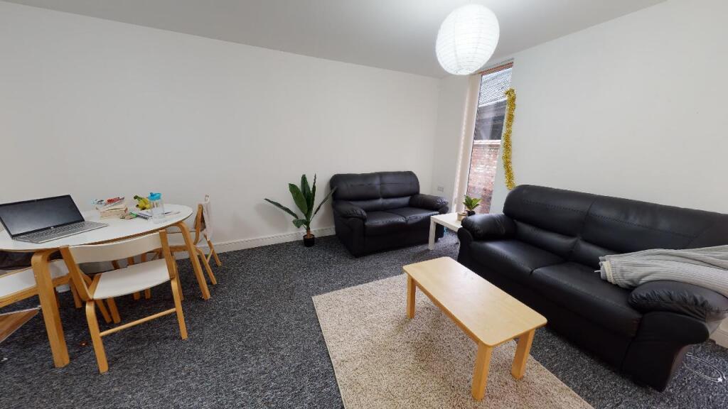 2 bed 1st Floor Flat for rent in Liverpool. From Rooms4u - Liverpool