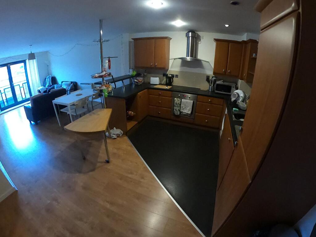 2 bed 1st Floor Flat for rent in Liverpool. From Rooms4u - Liverpool