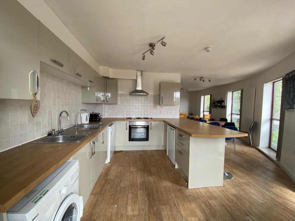 7 bed 1st Floor Flat for rent in Liverpool. From Rooms4u - Liverpool