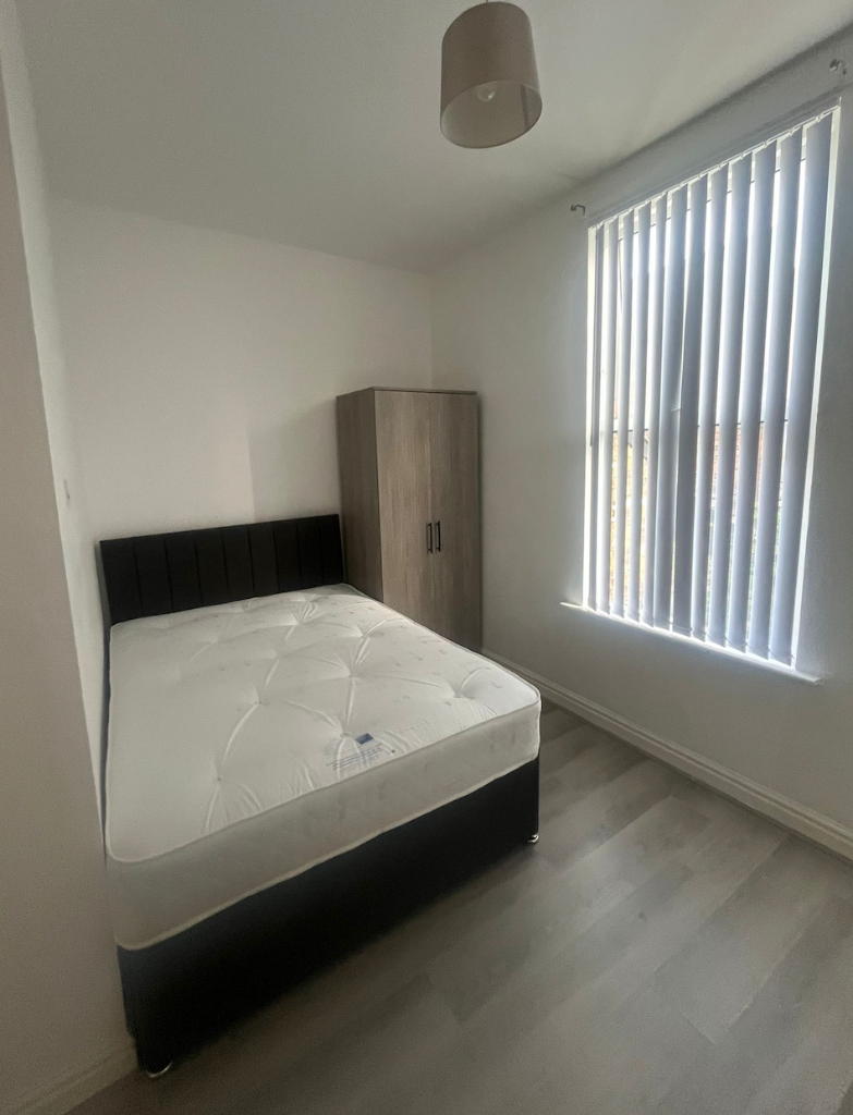 1 bed Mid Terraced House for rent in Liverpool. From Rooms4u - Liverpool
