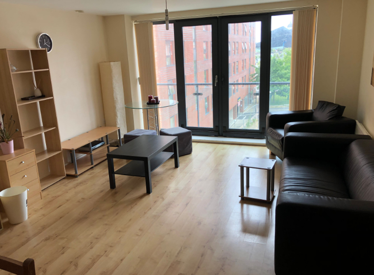 3 bed 1st Floor Flat for rent in Liverpool. From Rooms4u - Liverpool