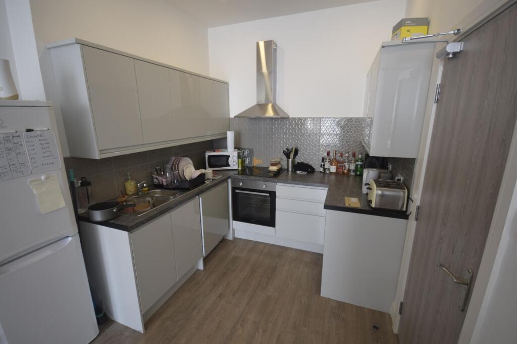 3 bed Detached for rent in Liverpool. From Rooms4u - Liverpool