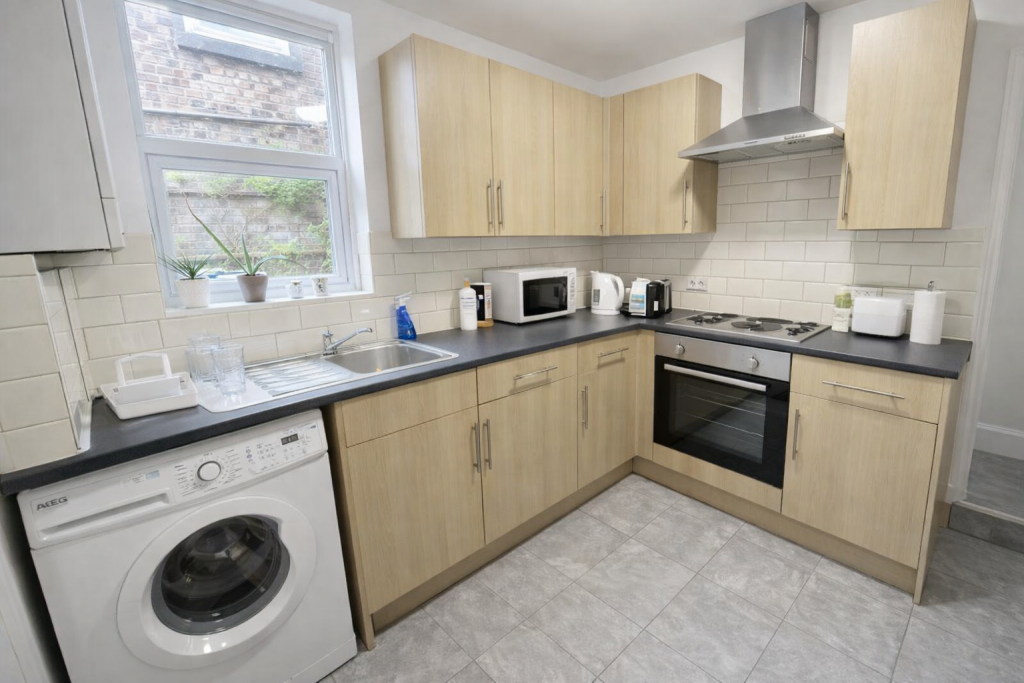 4 bed Detached for rent in Liverpool. From Rooms4u - Liverpool 4 bed Detached for rent in Liverpool. From Rooms4u - Liverpool