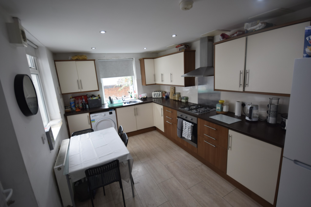 6 bed Detached for rent in Liverpool. From Rooms4u - Liverpool 6 bed Detached for rent in Liverpool. From Rooms4u - Liverpool
