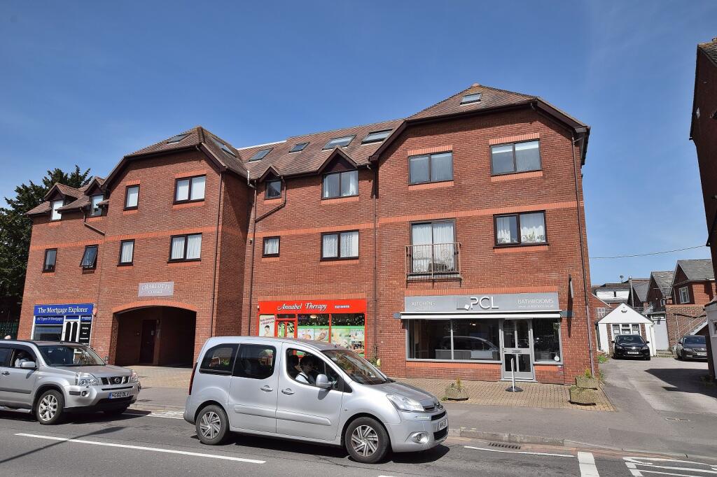 2 bed 1st Floor Flat for rent in New Milton. From Ross Nicholas & Co - New Milton