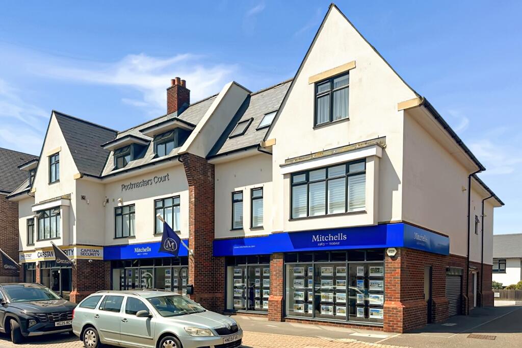 2 bed 1st Floor Flat for rent in Hinton. From Ross Nicholas & Co - New Milton