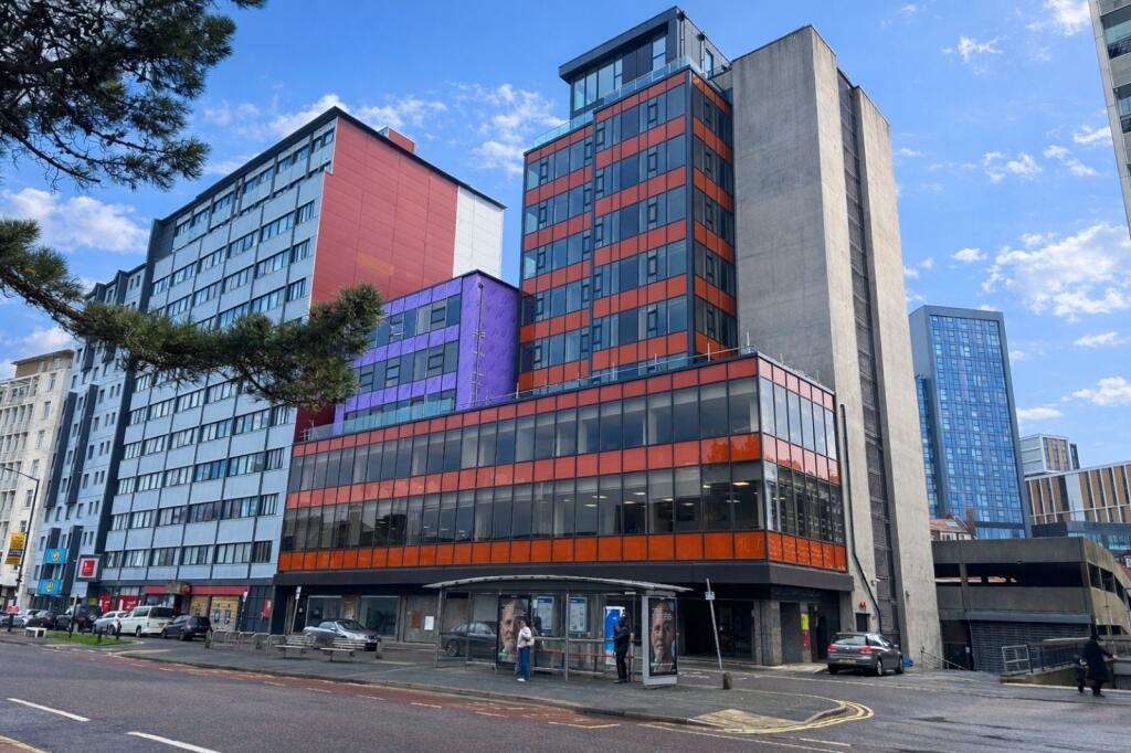 2 bed 1st Floor Flat for rent in Bournemouth. From Ross Nicholas & Co - New Milton