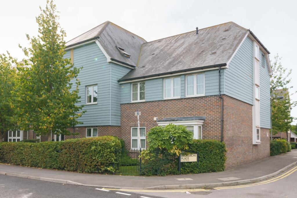 2 bed Apartment for rent in Peel Common. From RPS Estate & Letting Agents - Lee on the Solent