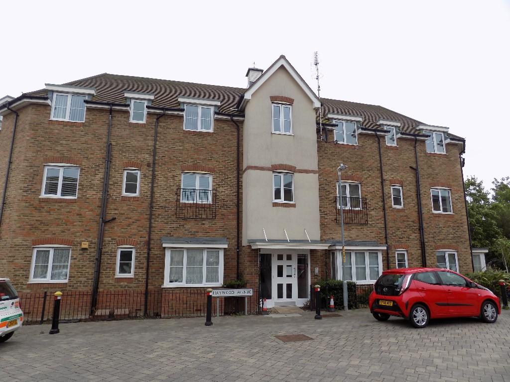 2 bed 1st Floor Flat for rent in Minster. From Rule & Rule Estate Agents - Sheerness
