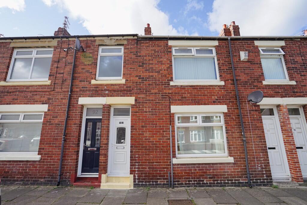 3 bed 1st Floor Flat for rent in Hebburn. From Safe & Secure Properties - Houghton Le Spring