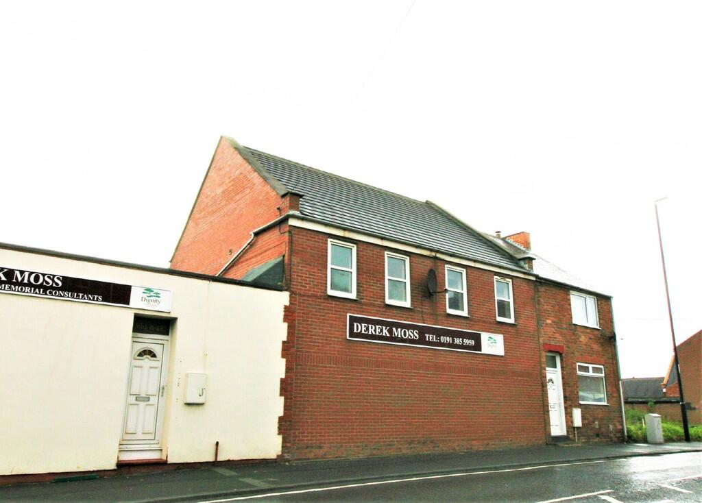 2 bed 1st Floor Flat for rent in New Herrington. From Safe & Secure Properties - Houghton Le Spring