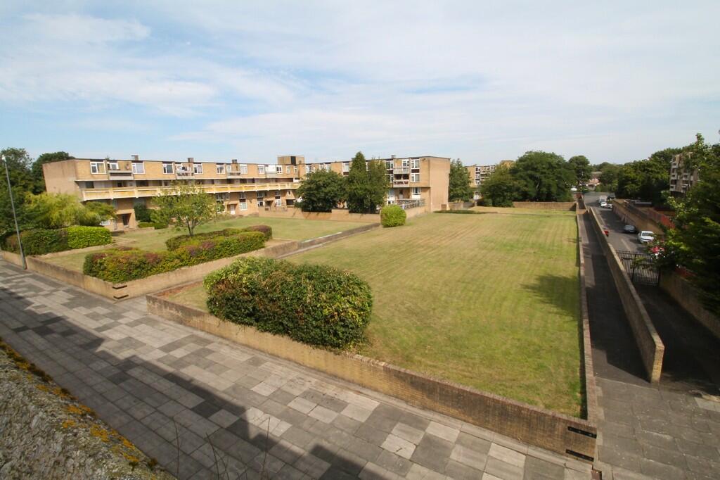 2 bed Apartment for rent in Washington. From Safe & Secure Properties - Houghton Le Spring 2 bed Apartment for rent in Washington. From Safe & Secure Properties - Houghton Le Spring