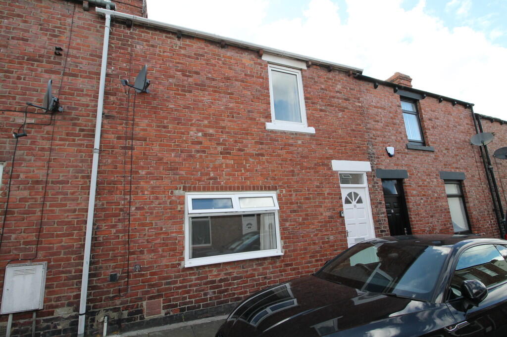 2 bed Mid Terraced House for rent in Chester-le-Street. From Safe & Secure Properties - Houghton Le Spring 2 bed Mid Terraced House for rent in Chester-le-Street. From Safe & Secure Properties - Houghton Le Spring