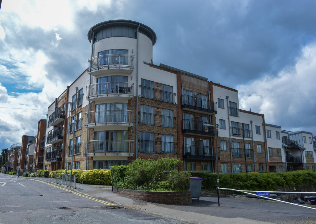 2 bed Apartment for rent in Hertford. From Sageward Residential Lettings - Hertford