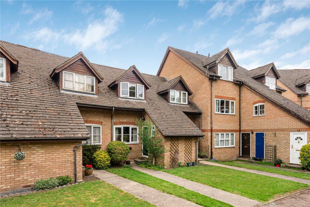 2 bed Mid Terraced House for rent in Hertford. From Sageward Residential Lettings - Hertford 2 bed Mid Terraced House for rent in Hertford. From Sageward Residential Lettings - Hertford