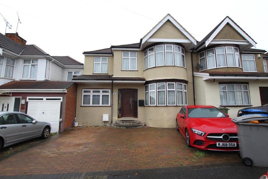 5 bed Semi Detached for rent in Kenton. From Salter McGuinness - Harrow