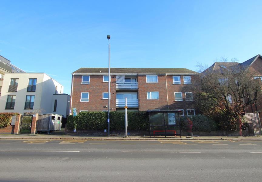 2 bed 1st Floor Flat for rent in Harrow. From Salter McGuinness - Harrow
