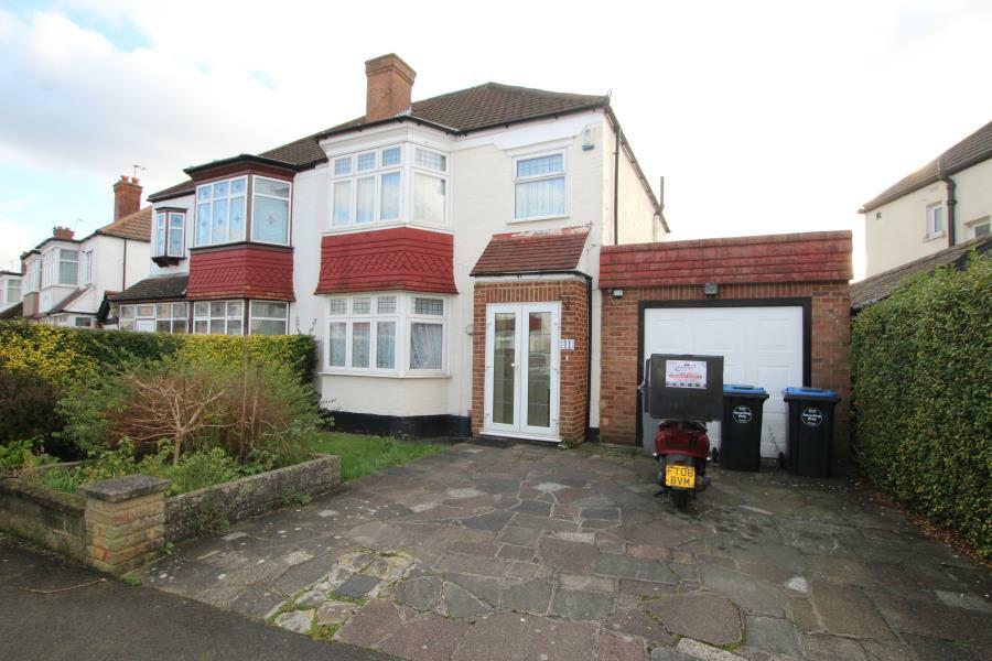 4 bed Semi Detached for rent in Wembley. From Salter McGuinness - Harrow 4 bed Semi Detached for rent in Wembley. From Salter McGuinness - Harrow