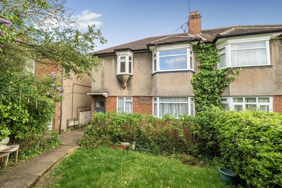 2 bed Annexe for rent in Kenton. From Salter McGuinness - Harrow