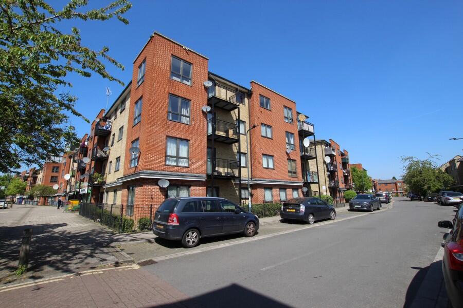 2 bed 1st Floor Flat for rent in Wembley. From Salter McGuinness - Harrow 2 bed 1st Floor Flat for rent in Wembley. From Salter McGuinness - Harrow