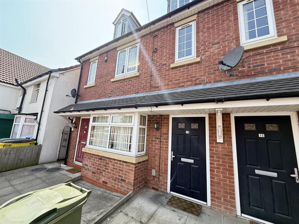 1 bed 1st Floor Flat for rent in Walsall. From Samuel & Co - West Bromwich