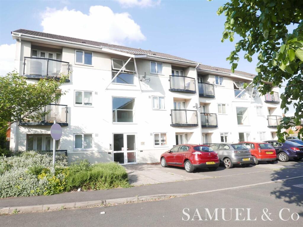 1 bed 1st Floor Flat for rent in Walsall. From Samuel & Co - West Bromwich