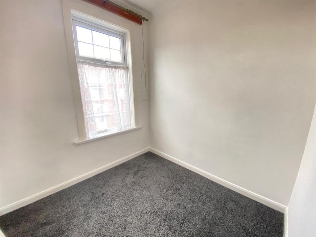 3 bed Mid Terraced House for rent in Wednesbury. From Samuel & Co - West Bromwich