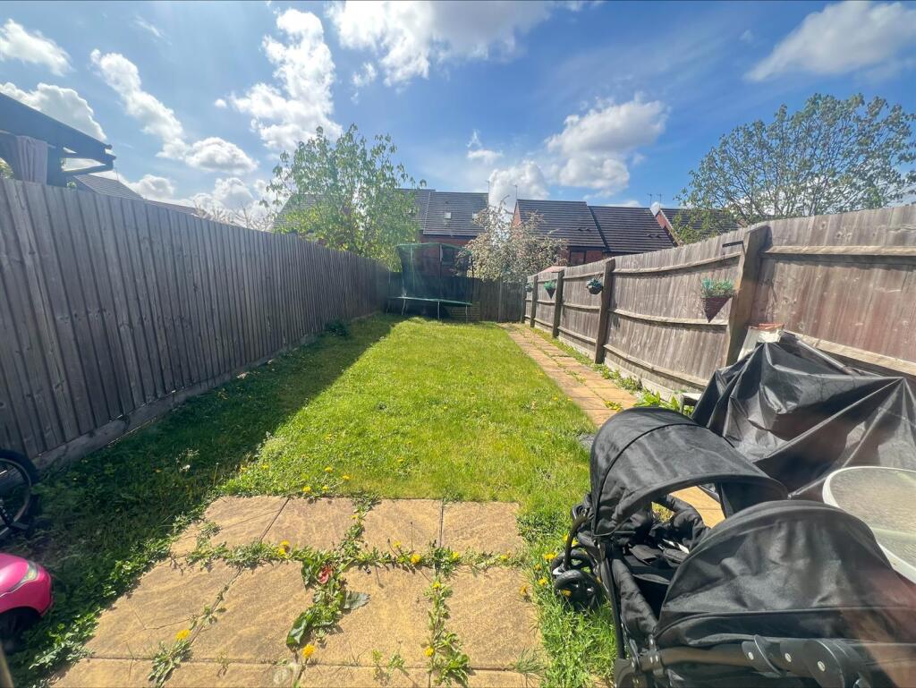 2 bed Detached for rent in West Bromwich. From Samuel & Co - West Bromwich