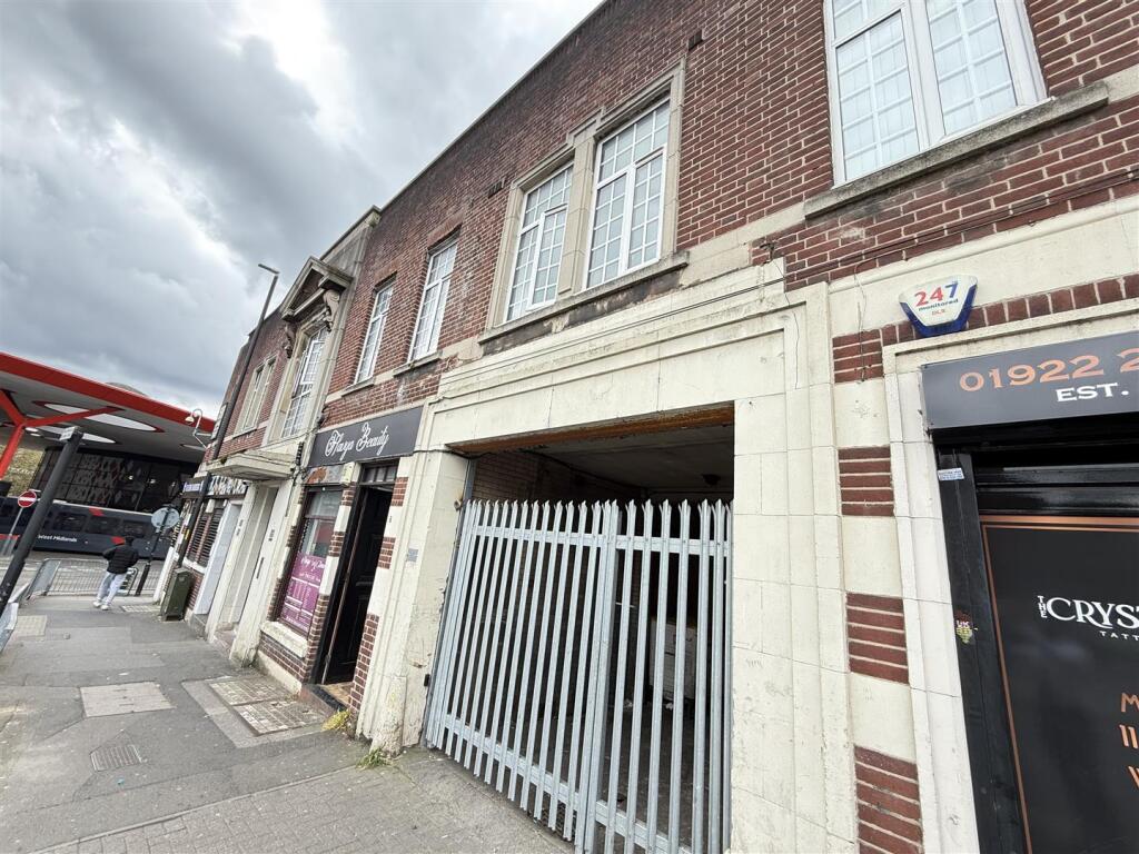 1 bed 1st Floor Flat for rent in Walsall. From Samuel & Co - West Bromwich