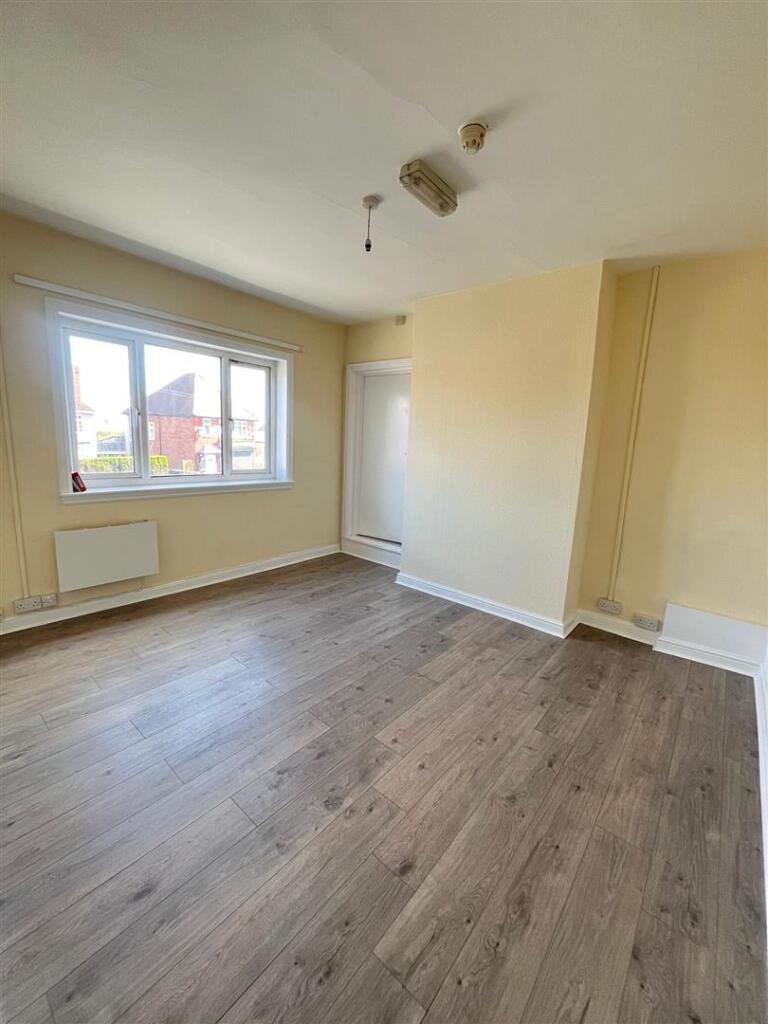 1 bed Detached for rent in Dudley. From Samuel & Co - West Bromwich