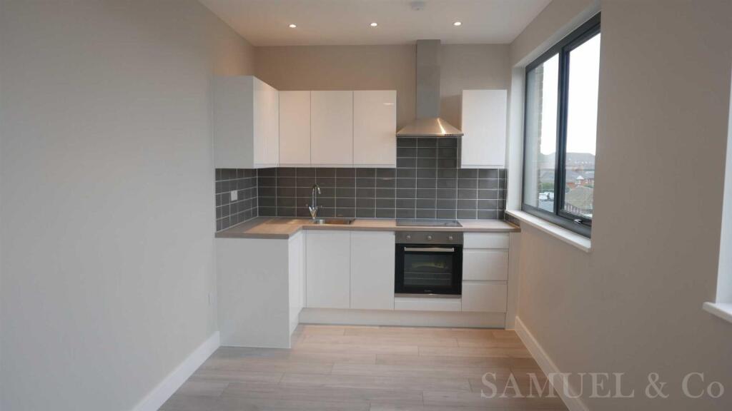 1 bed 1st Floor Flat for rent in Walsall. From Samuel & Co - West Bromwich