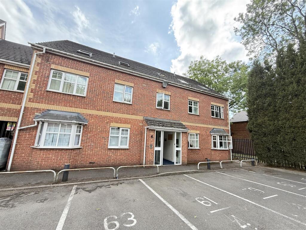 1 bed 1st Floor Flat for rent in Tipton. From Samuel & Co - West Bromwich