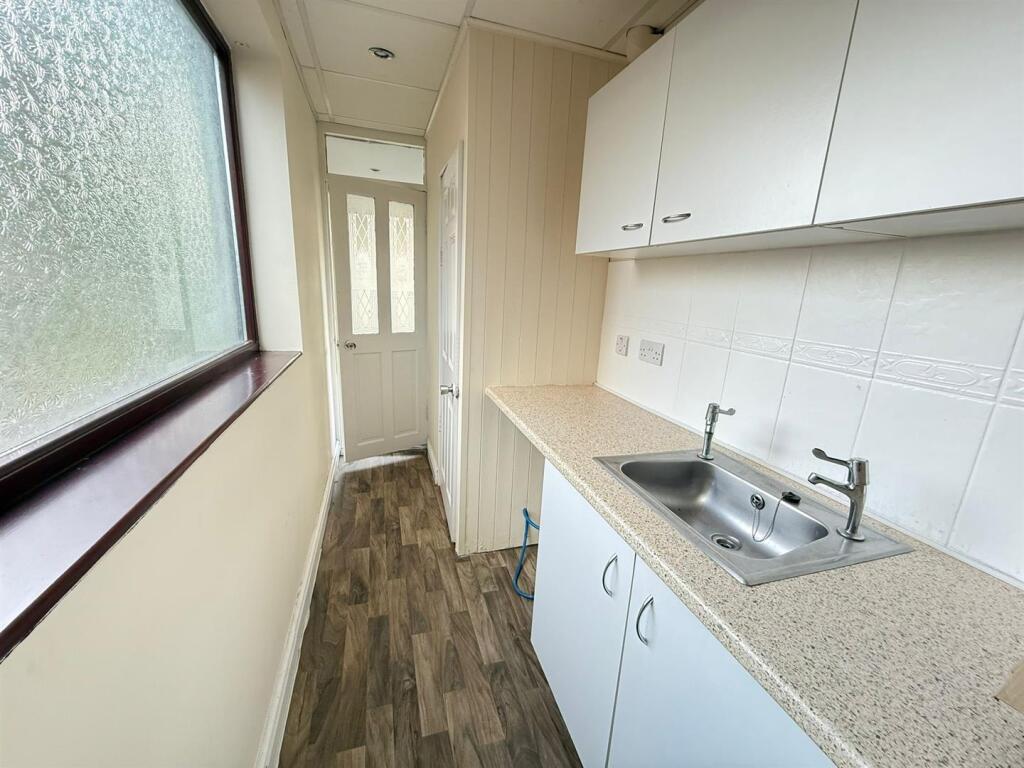 3 bed Detached for rent in Pheasey. From Samuel & Co - West Bromwich