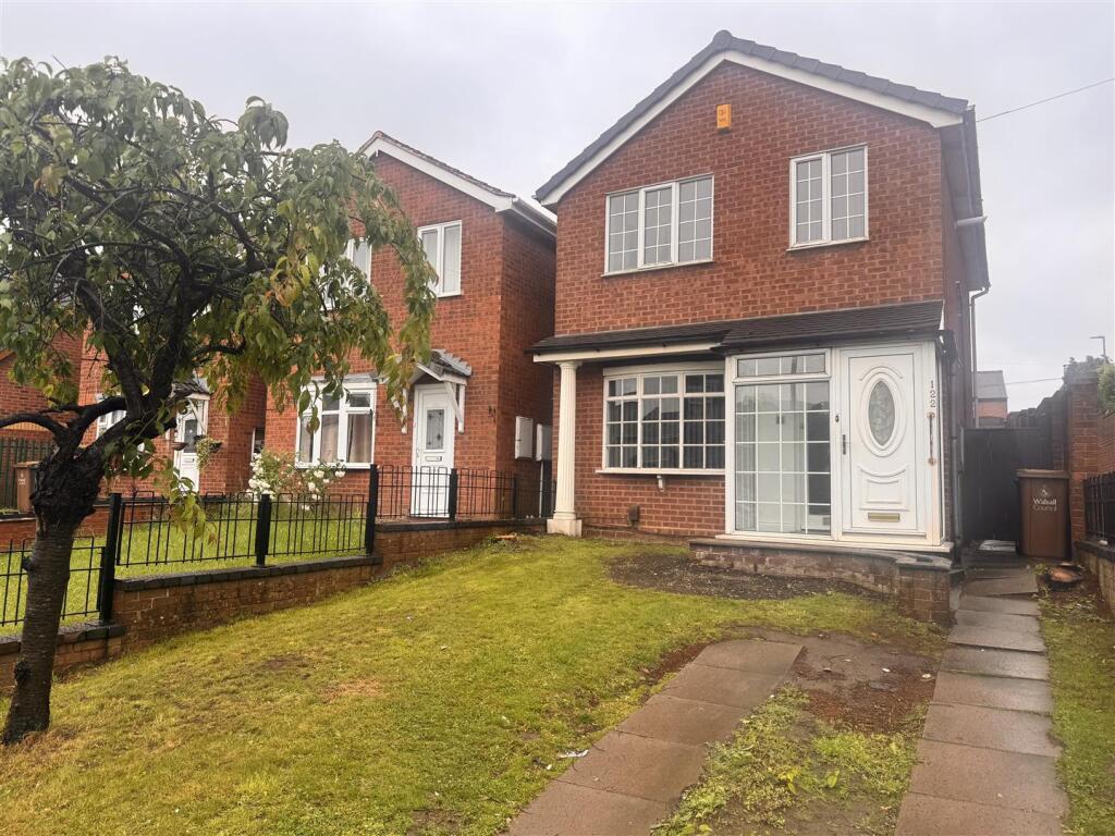 3 bed Detached for rent in Wednesbury. From Samuel & Co - West Bromwich