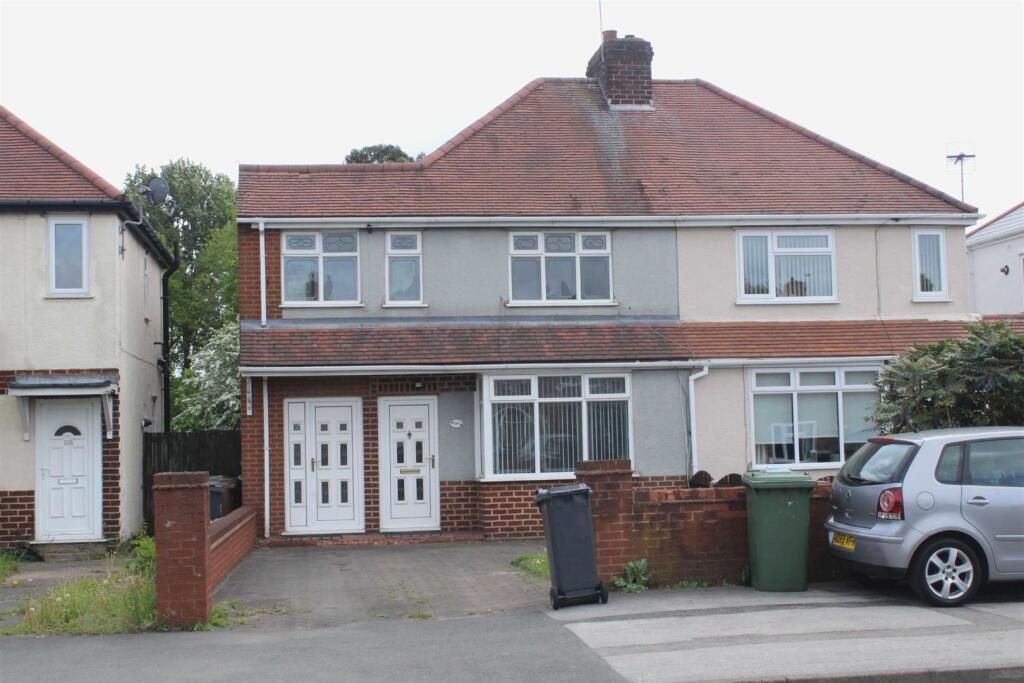3 bed Semi Detached for rent in Bloxwich. From Samuel & Co - West Bromwich