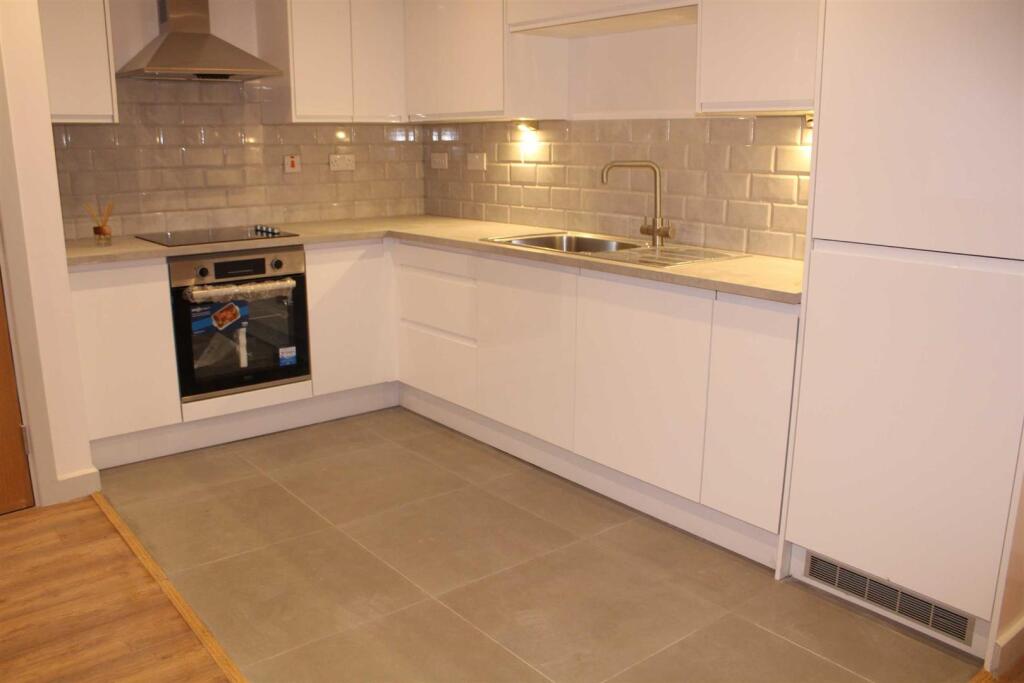 1 bed 1st Floor Flat for rent in Dudley. From Samuel & Co - West Bromwich