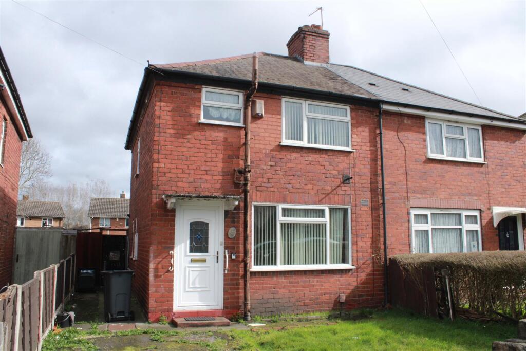 3 bed Semi Detached for rent in West Bromwich. From Samuel & Co - West Bromwich