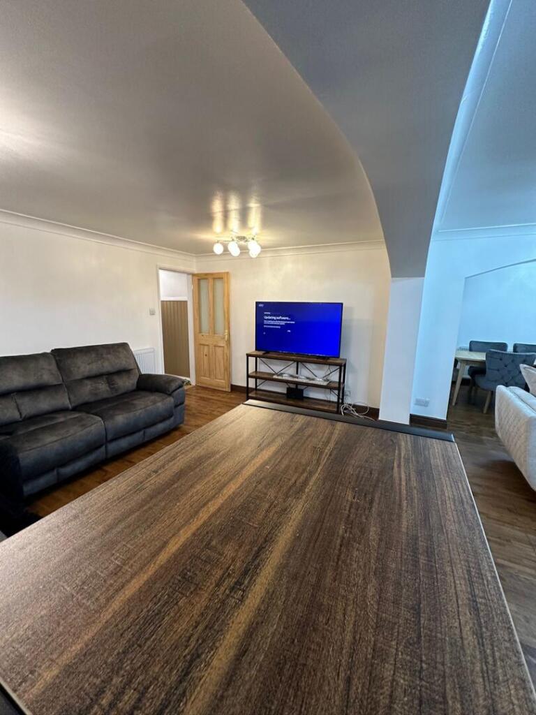 3 bed Detached for rent in Willenhall. From Samuel & Co - West Bromwich