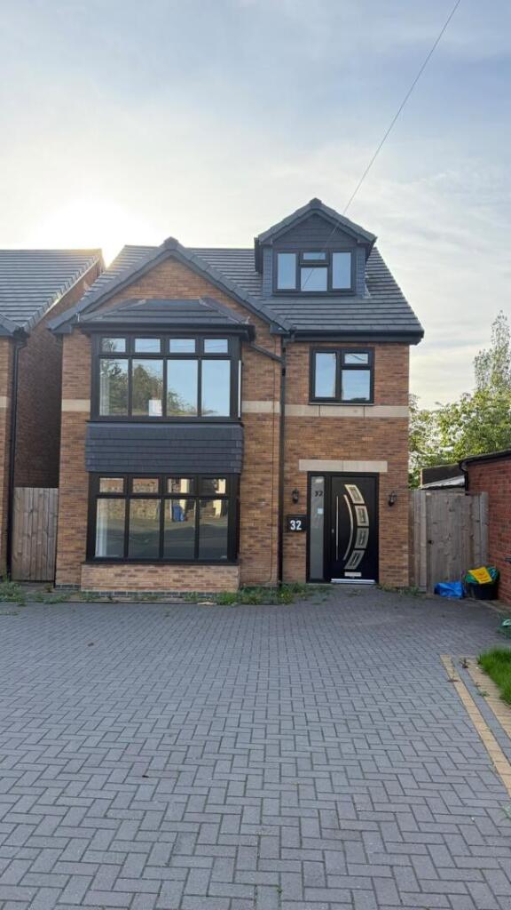 5 bed Detached for rent in Dudley. From Samuel & Co - West Bromwich 5 bed Detached for rent in Dudley. From Samuel & Co - West Bromwich