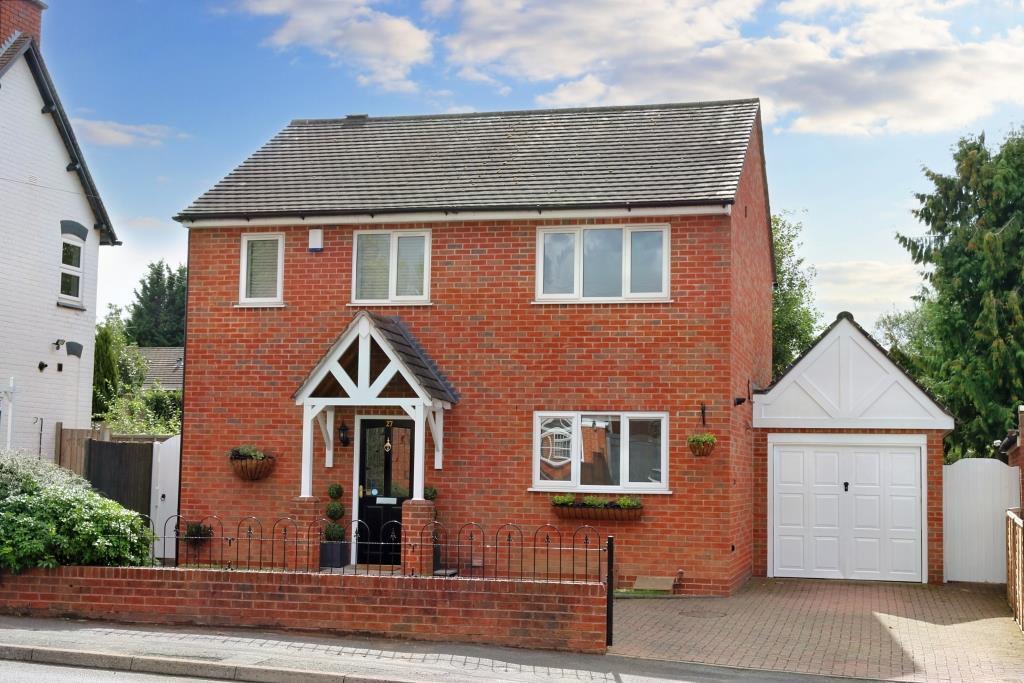 3 bed Detached for rent in Coven Heath. From Sanders - Wright & Freeman - Wolverhampton