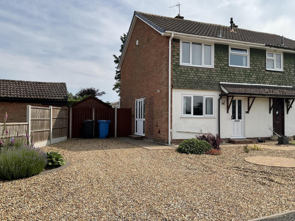 3 bed Semi Detached for rent in Brewood. From Sanders - Wright & Freeman - Wolverhampton 3 bed Semi Detached for rent in Brewood. From Sanders - Wright & Freeman - Wolverhampton