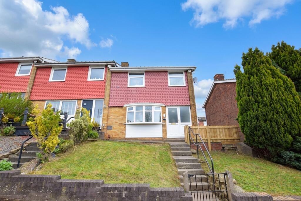 3 bed End of Terrace for rent in Springwell. From Sarah Mains Residential Sales and Lettings - Low Fell