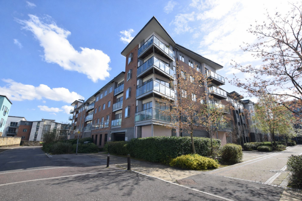 2 bed 1st Floor Flat for rent in Gateshead. From Sarah Mains Residential Sales and Lettings - Low Fell